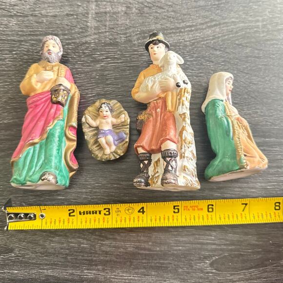Vintage Set Of 4 Nativity Scene Set Holiday Christmas Baby Jesus Porcelain - Picture 4 of 5